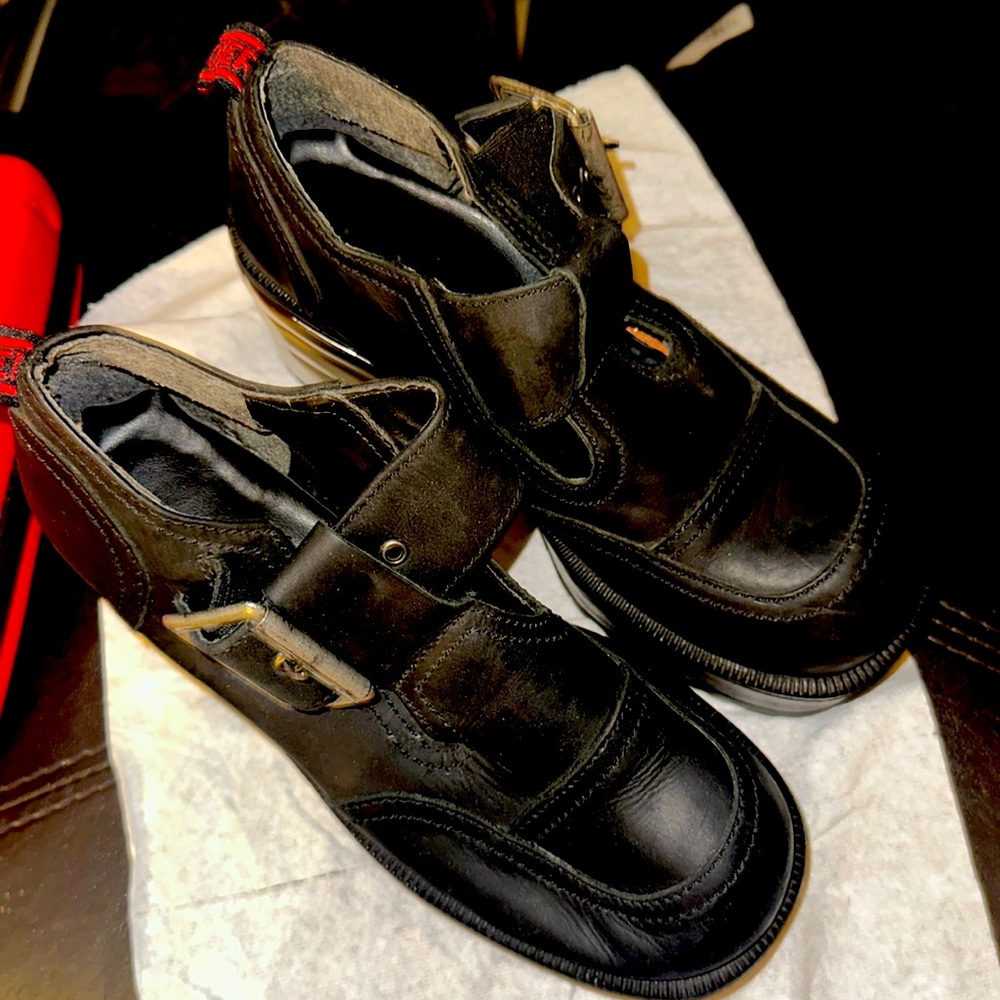 BullBoxer Heel Platform Mary Jane Distressed Look Leather Platforms, Size 39/40.